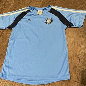 10/10 sz 6 Adidas soccer shirt